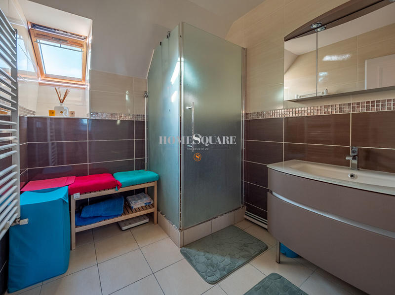 Maison - 162 m² - 6 pièces