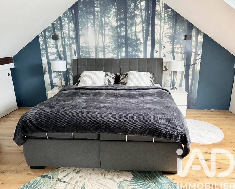 Maison - 197 m² - 7 pièces