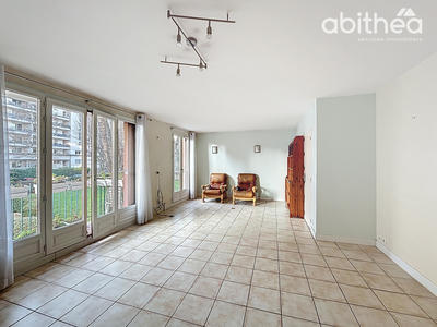 Appartement - 79 m² - 5 pièces