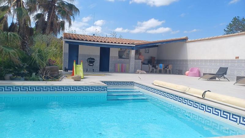 Villa - 255 m² - 5 pièces