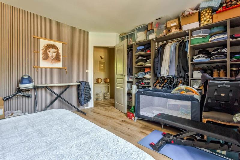 Maison - 200 m² - 8 pièces