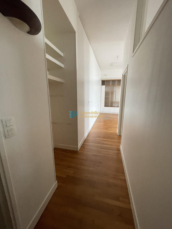 Bureau - 110 m² - 7 pièces