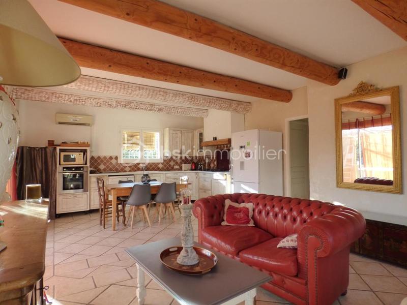 Maison traditionnelle - 165 m² - 6 pièces