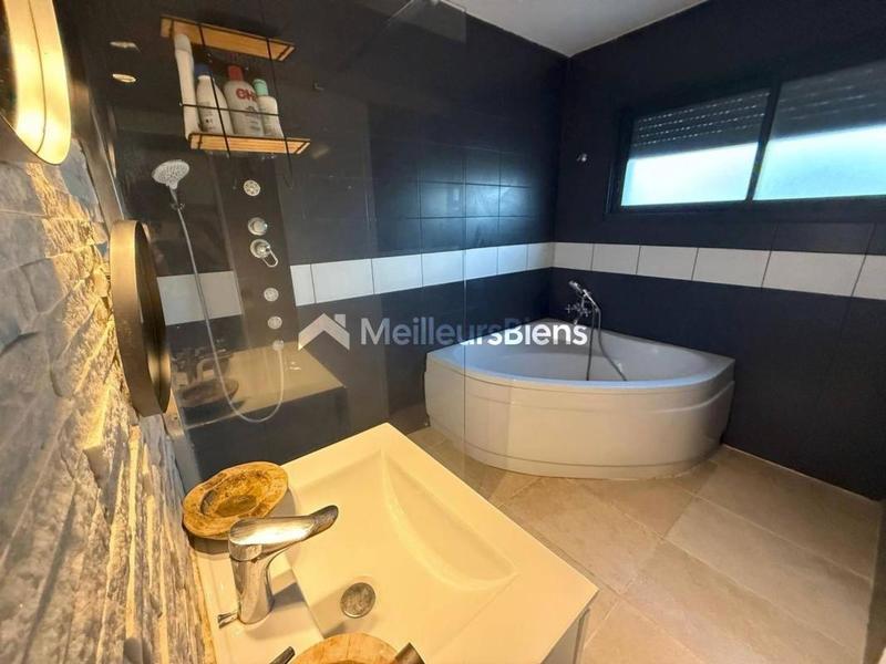 Villa - 110 m² - 5 pièces