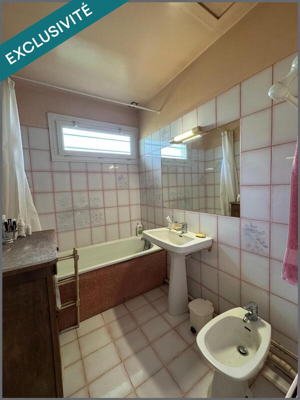 Maison - 198 m² - 8 pièces