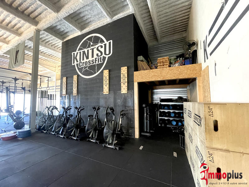 Local commercial - 521 m²