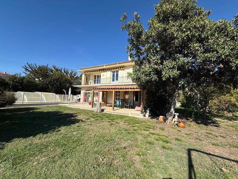 Maison - 152 m² - 5 pièces