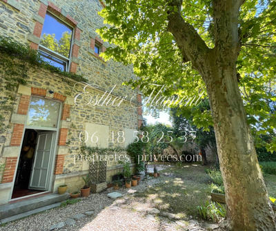 Maison - 220 m² - 10 pièces