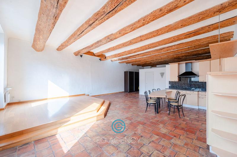 Appartement - 101 m² - 3 pièces