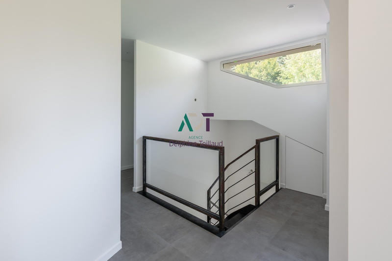 Appartement - 151 m² - 5 pièces