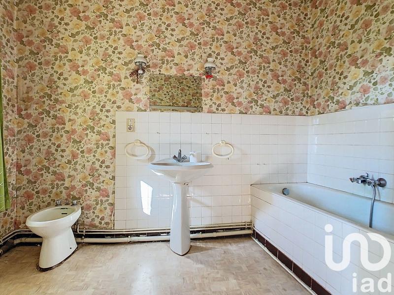 Maison - 275 m² - 11 pièces