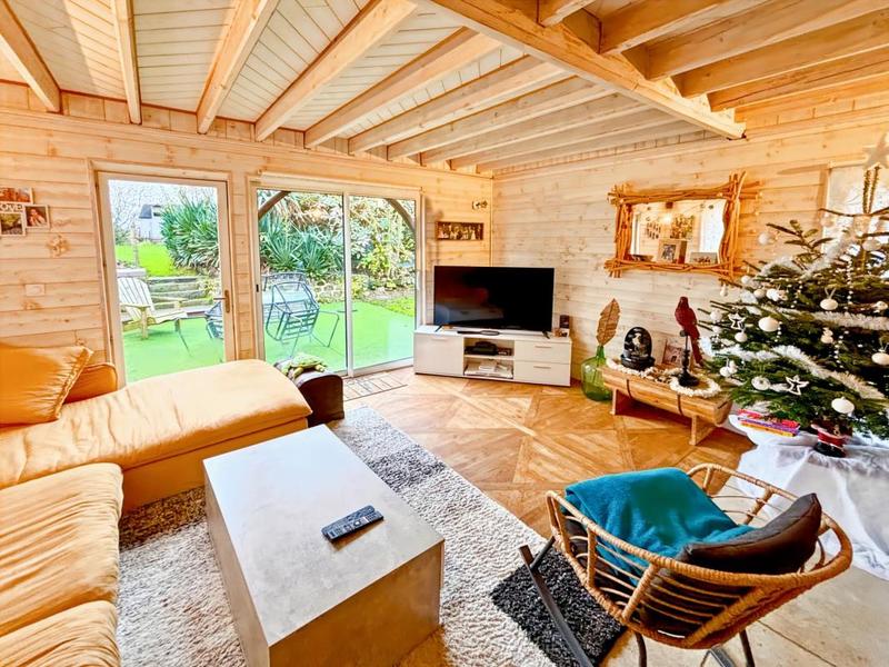 Maison - 140 m² - 5 pièces