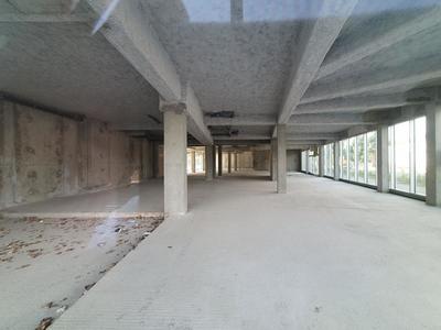 Local commercial - 855 m²
