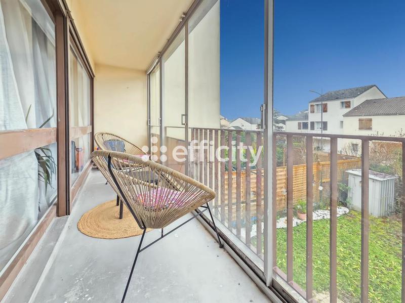 Maison - 99 m² - 5 pièces