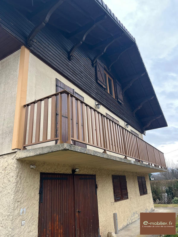 Maison traditionnelle - 126 m² - 6 pièces