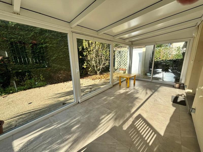 Maison - 93 m² - 4 pièces