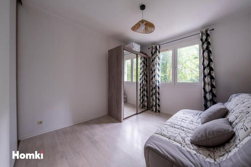 Appartement - 84 m² - 4 pièces