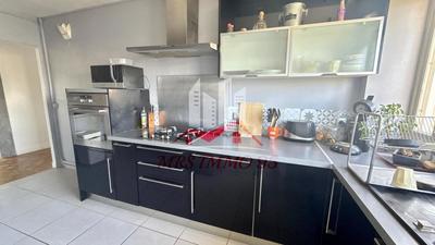 Appartement - 84 m² - 4 pièces