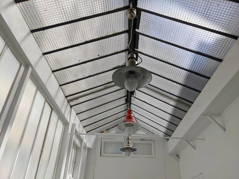 Entrepôt - 23 m² - 2 pièces