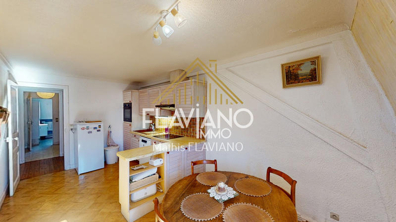 Appartement - 85 m² - 3 pièces