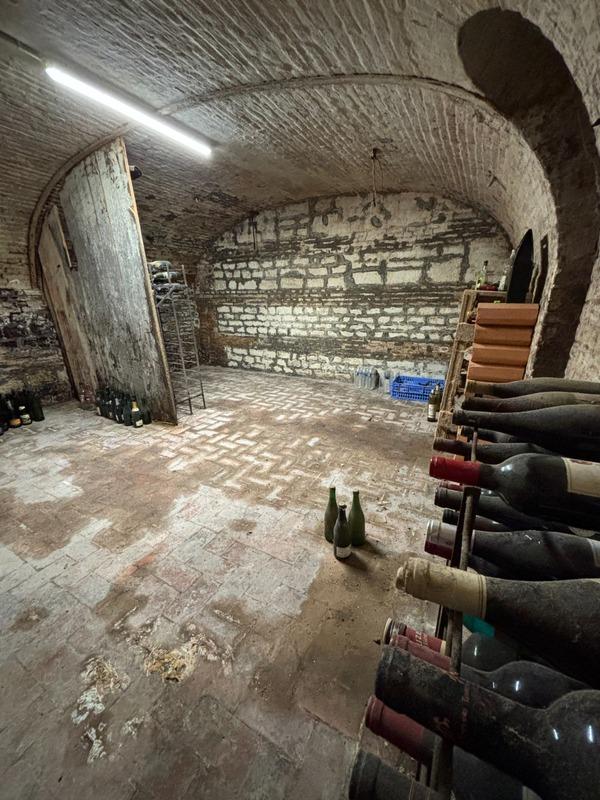 Maison - 260 m² - 20 pièces