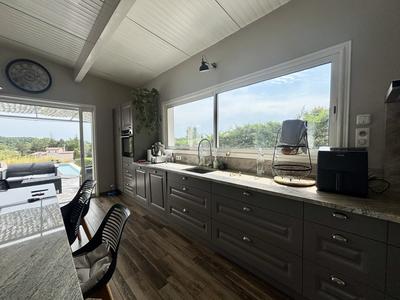 Maison traditionnelle - 180 m² - 6 pièces