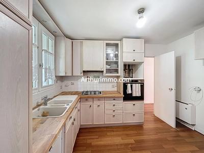 Maison - 168 m² - 7 pièces