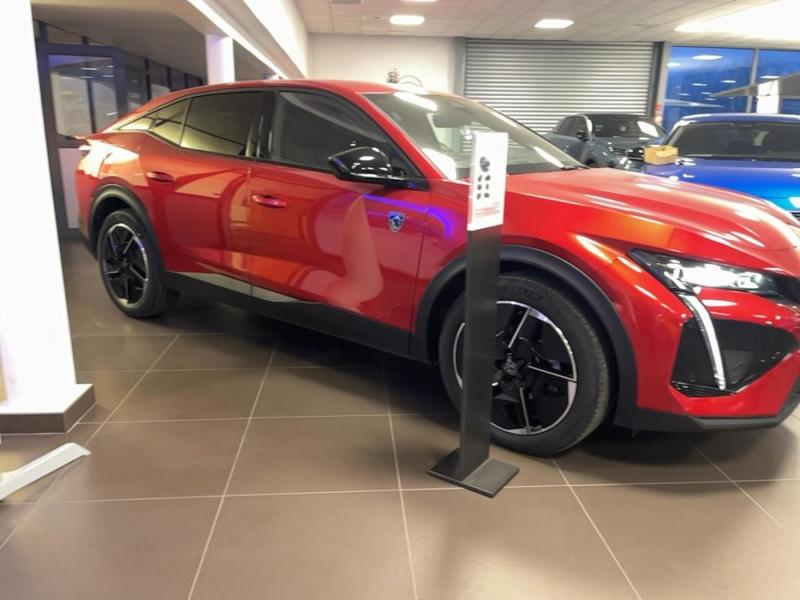 Peugeot 408 Hybrid 145 e-Dcs6 Gt