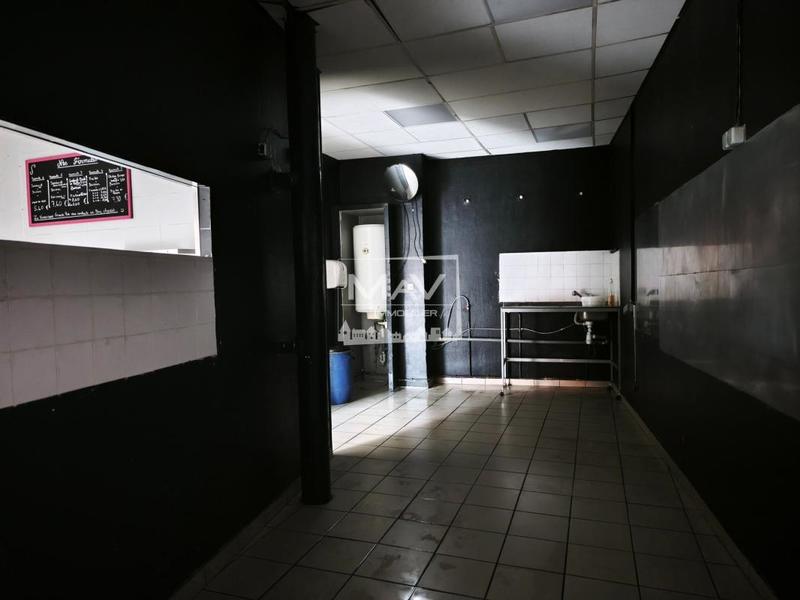 Local commercial - 70 m² - 2 pièces