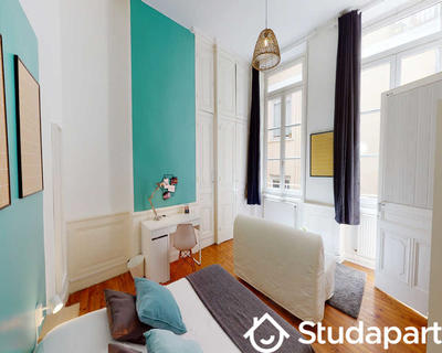 Chambre - 90 m² - 1 pièce