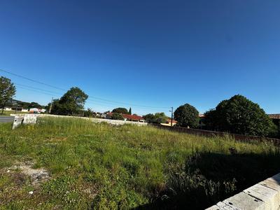 Terrain - 746 m²