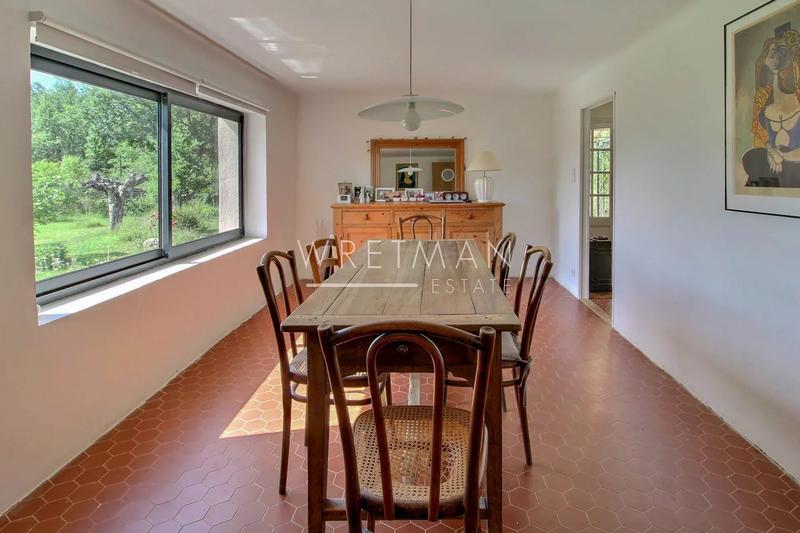 Villa - 168 m² - 6 pièces