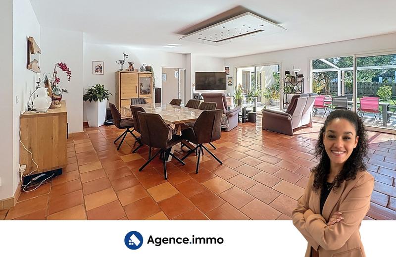 Maison - 180 m² - 7 pièces