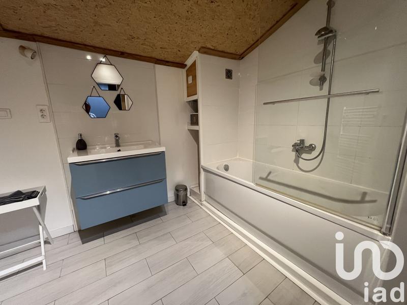 Maison - 220 m² - 5 pièces