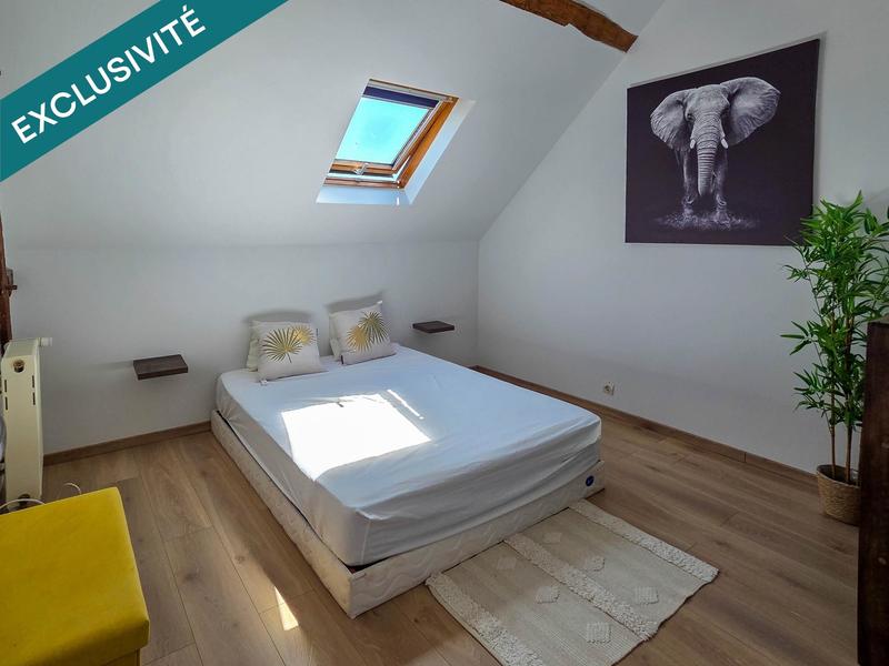 Maison - 250 m² - 10 pièces