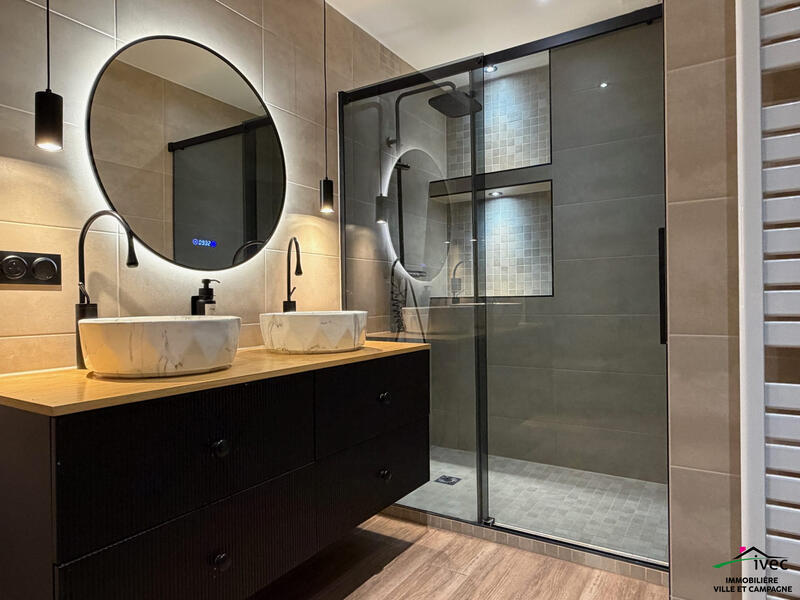 Duplex - 93 m² - 4 pièces