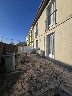 Maison - 99 m² - 5 pièces