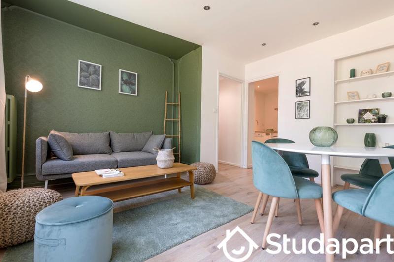 Chambre - 9 m² - 1 pièce