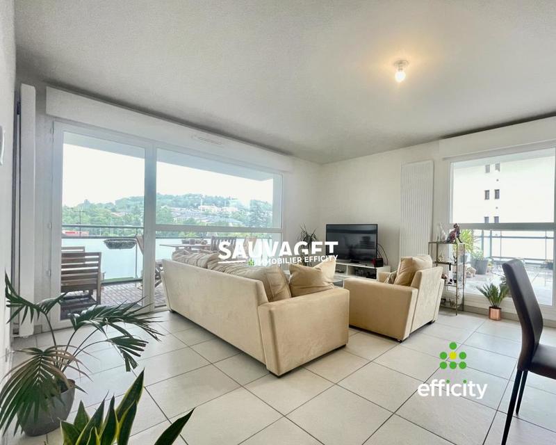 Appartement - 105 m² - 5 pièces