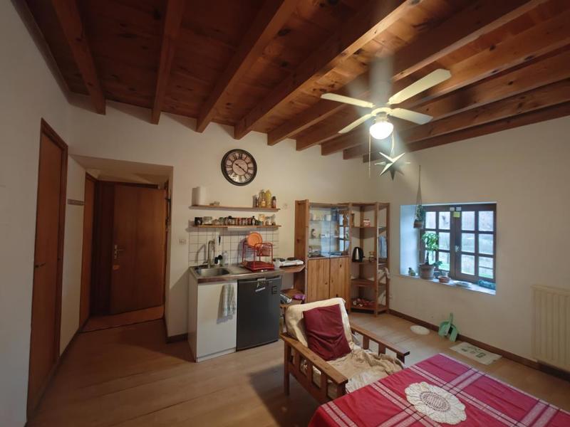 Propriété - 225 m² - 17 pièces