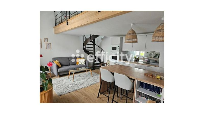 Maison - 182 m² - 8 pièces