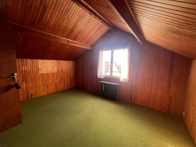 Maison - 96 m² - 6 pièces