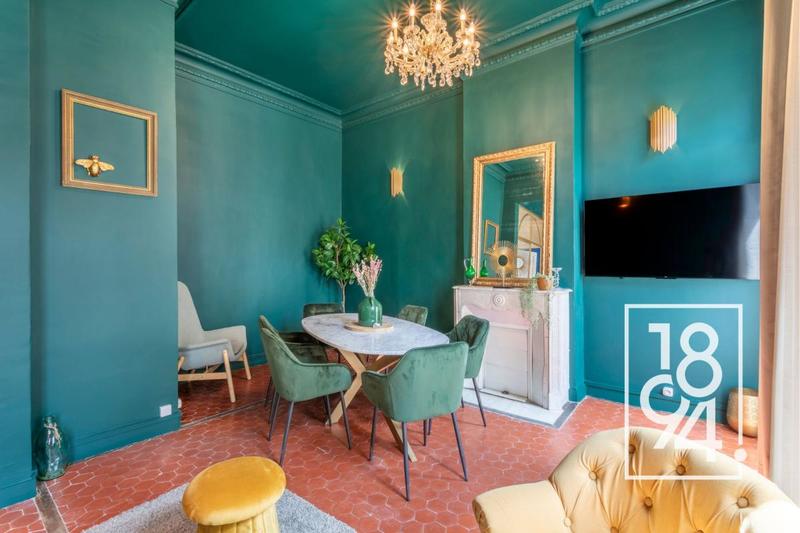 Appartement - 100 m² - 4 pièces