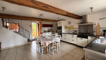 Maison - 267 m² - 10 pièces