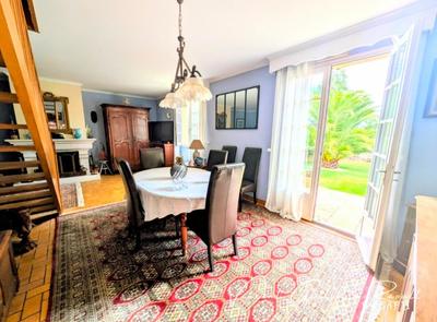 Maison - 190 m² - 6 pièces