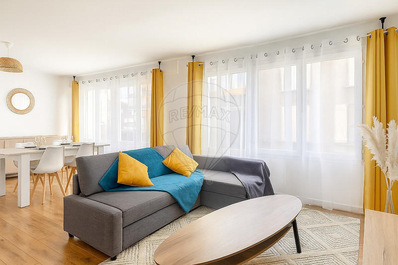 Appartement - 95 m² - 5 pièces