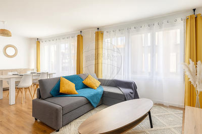 Appartement - 95 m² - 5 pièces