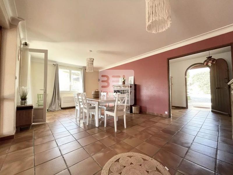 Maison - 164 m² - 8 pièces