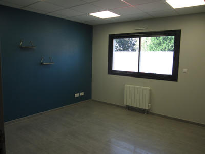 Bureau - 337 m² - 7 pièces