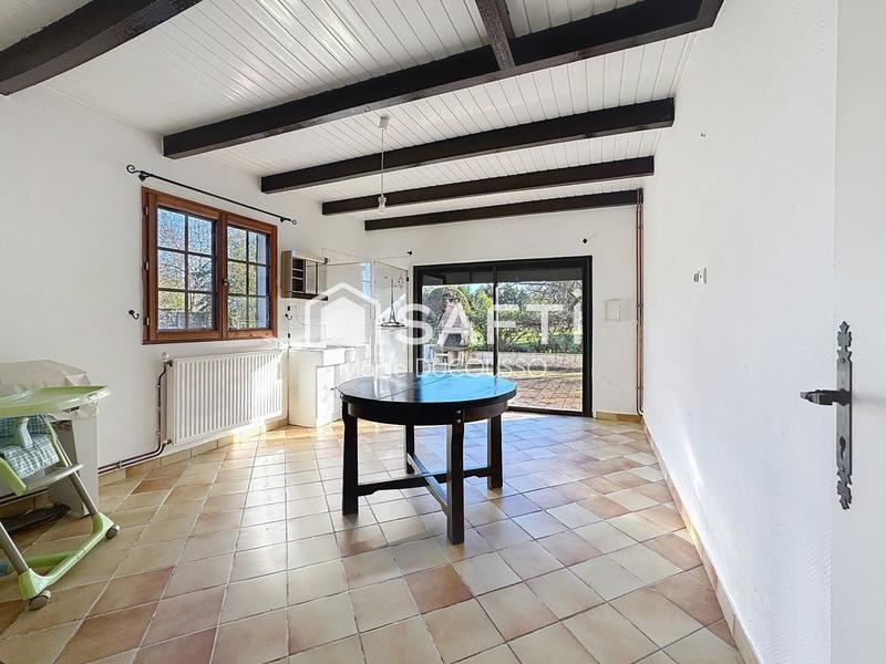 Maison - 180 m² - 9 pièces